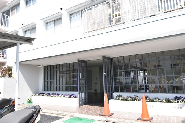 【エントランス】 | OTC第一ハイツ | サイトに掲載されていない箇所の写真、撮影してお届けさせて頂きます！気になる物件で、見たい部分の画像が無い場合は、弊社スタッフまでご連絡下さいませ。お客様の気になる箇所を、カメラにて撮影して参ります！