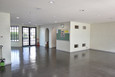 【その他共用部分】 | OTC第一ハイツ | 現在ご返済中のカーローン・カードローン・教育ローンなどを住宅ローンに一本化したり、家具家電購入費用・引越し費用を住宅ローンと組み合わせるなど、お客さまにメリットの多い住宅ローンのご提案が可能です。