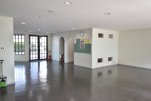 【その他共用部分】 | OTC第一ハイツ | 現在ご返済中のカーローン・カードローン・教育ローンなどを住宅ローンに一本化したり、家具家電購入費用・引越し費用を住宅ローンと組み合わせるなど、お客さまにメリットの多い住宅ローンのご提案が可能です。
