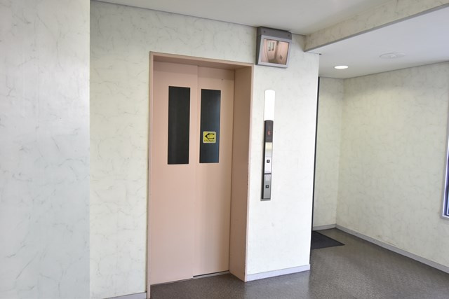 【その他】 | OTC第一ハイツ | 現在ご返済中のカーローン・カードローン・教育ローンなどを住宅ローンに一本化したり、家具家電購入費用・引越し費用を住宅ローンと組み合わせるなど、お客さまにメリットの多い住宅ローンのご提案が可能です。