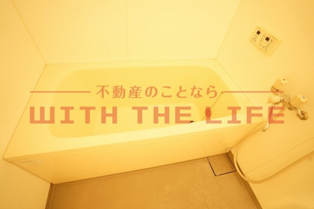 QM壱番館【キャッシュバック対象物件】の浴室|コンパクトで使いやすいお風呂です