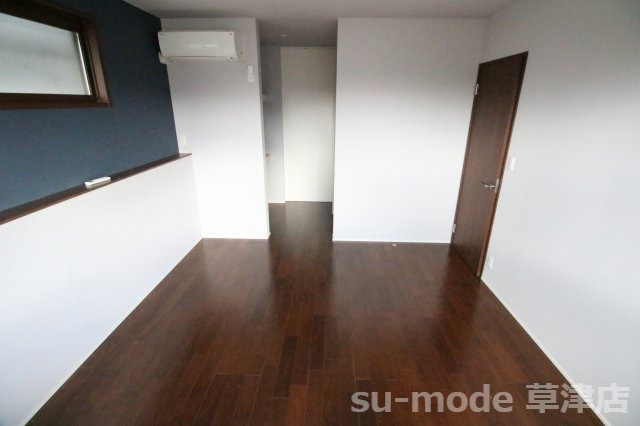 【寝室】 | 渋川2丁目戸建 | 使い勝手のいい寝室です