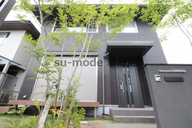 【外観】 | 渋川2丁目戸建 | 外観は落ち着いています