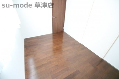 【洋室】 | 渋川2丁目戸建 | 洋室です