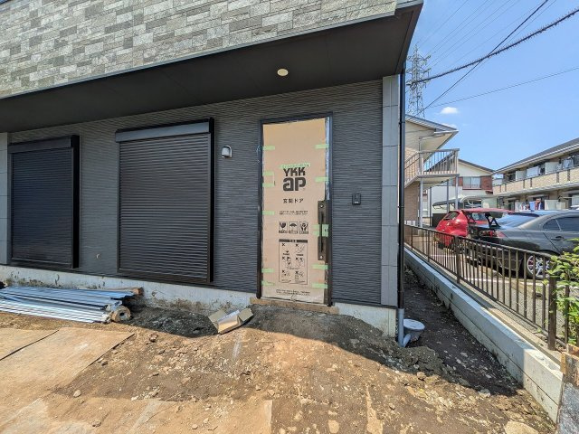 八王子市　子安町　新築一戸建て　４期の玄関|～玄関は安心のWロックキーを採用～