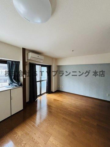 仲介手数料0円！スタスィオン一社の洋室