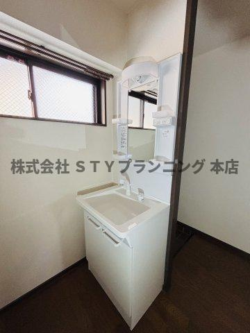 仲介手数料0円！スタスィオン一社の洗面所