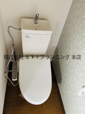 仲介手数料0円！スタスィオン一社のトイレ