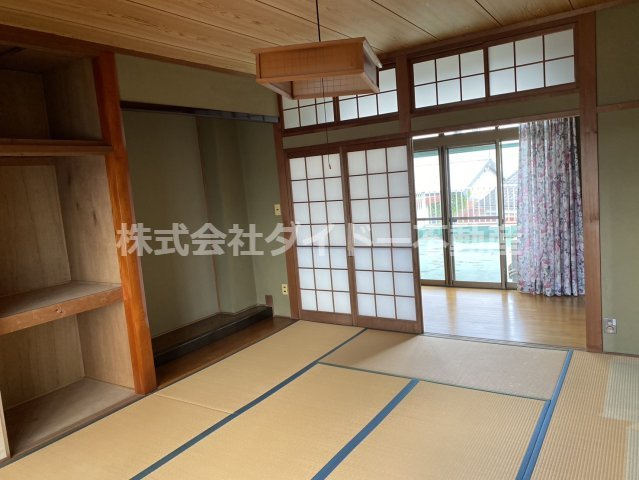 福岡県飯塚市菰田東 ２丁目412番5の和室