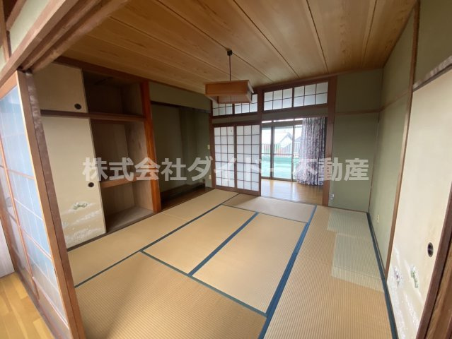 福岡県飯塚市菰田東 ２丁目412番5の和室
