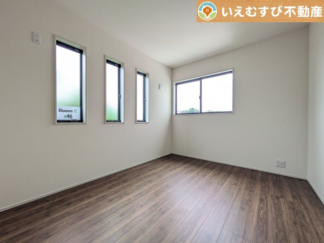 Livele Garden.S　大泉第14寄木戸の洋室