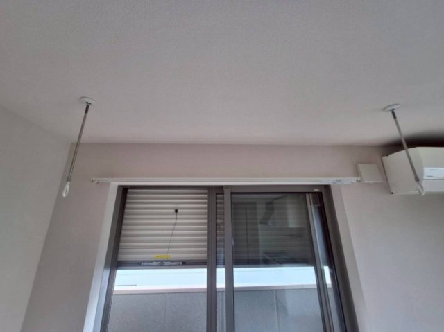 メゾングレースの設備|★室内干しフック、防犯シャッター★