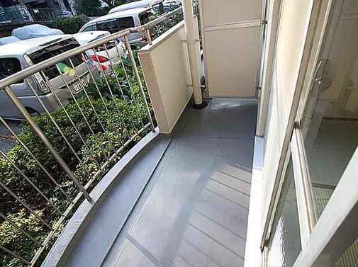 パークサイド野毛山のバルコニー