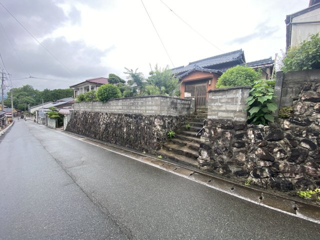飯塚市平恒209-20の外観