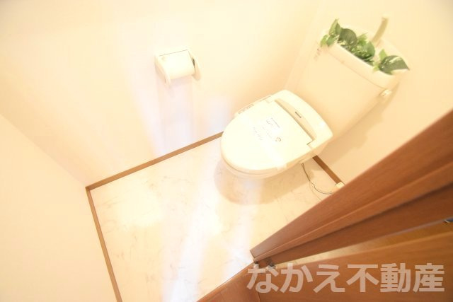 【トイレ】 | 落ち着いた色調のトイレです