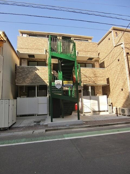【外観】 | ＱＵＩＥＴ　ＣＲＡＢ　ＨＯＵＳＥ　ＣＥＮＴＲＯ