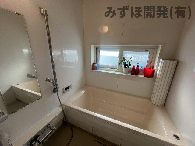 上山市みはらしの丘10-6の浴室