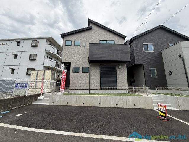 伊勢原市上粕屋第2期　新築戸建　全2棟1号棟