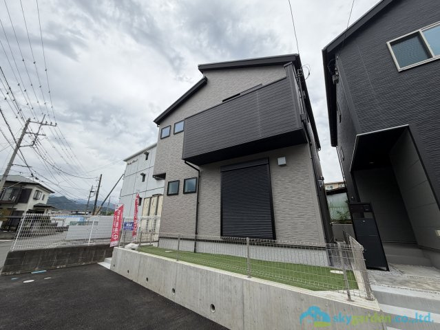 伊勢原市上粕屋第2期　新築戸建　全2棟1号棟の外観