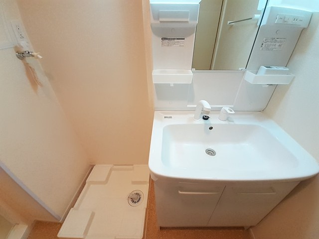 バンブー　レジデンスの独立洗面台|洗面所