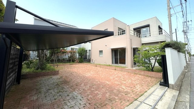 THE CALIFORNIA ESTATE — 鵠沼松が岡、別格の邸宅