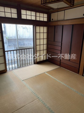 飯塚市横田343番14の和室