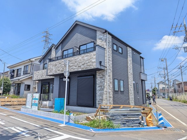 八王子市　子安町　新築一戸建て　４期の駐車場|～建物北側・東側に1台ずつ、計2台駐車可能～