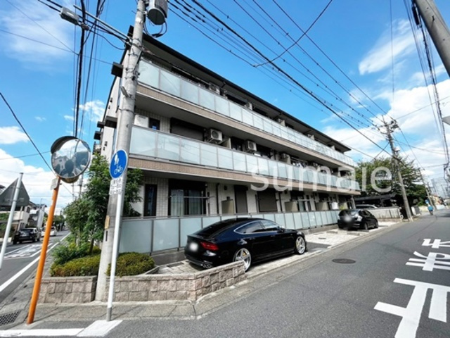ルーヴル三橋 Aの外観|3階建てのマンション！