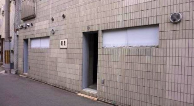 スミタニビルの外観