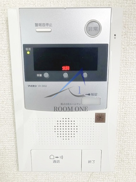 サンパティークのセキュリティ|モニター付きインターホンです。