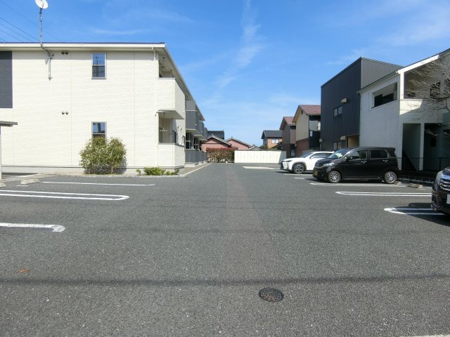 【駐車場】 | ソヴール　佑