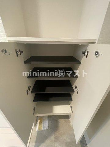 セレニテ本町refletの収納