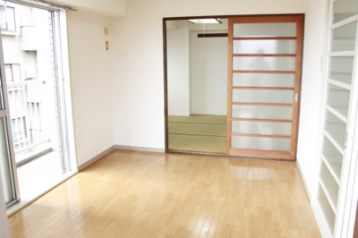 【寝室】 | ＪＵＮ朝霞台コート | 別のお部屋の写真です