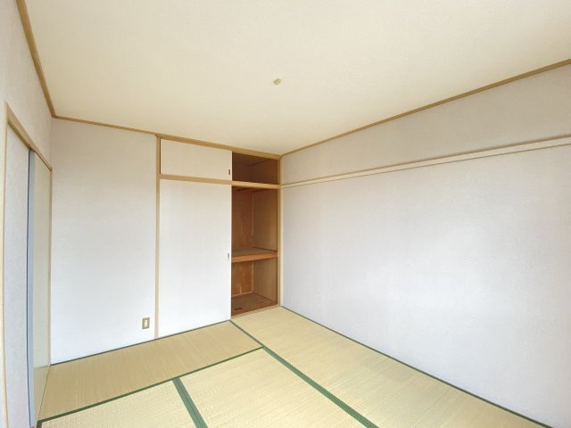相楽郡精華町光台７丁目のアパート