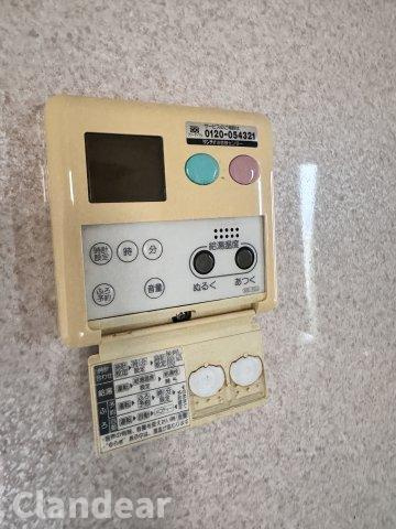 ローヤルシティ草加第２の発電・温水設備|ドキドキの新生活も、安心してスタート。ぴったりの住まいを見つけませんか？クランディアが一緒に住まい選びをサポートします‼　まずは、お気軽にお問合せください　＃クランディア