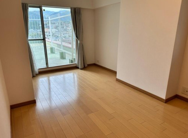 芦屋翠ケ丘パークマンションの洋室
