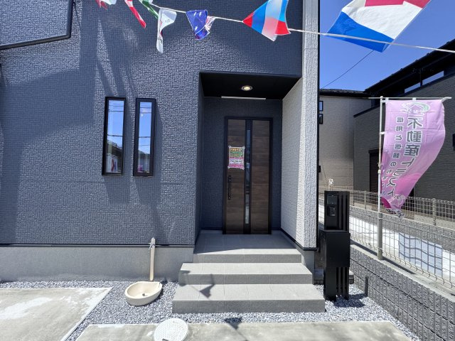 松戸市栄町１丁目新築戸建【北部小学校:7分】のエントランス|エントランス・玄関ポーチ