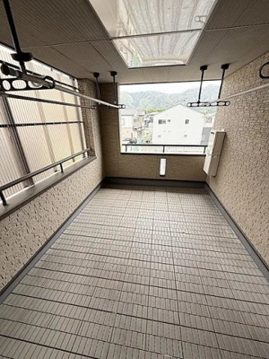 【バルコニー】 | 山科区勧修寺東金ケ崎町　中古戸建
