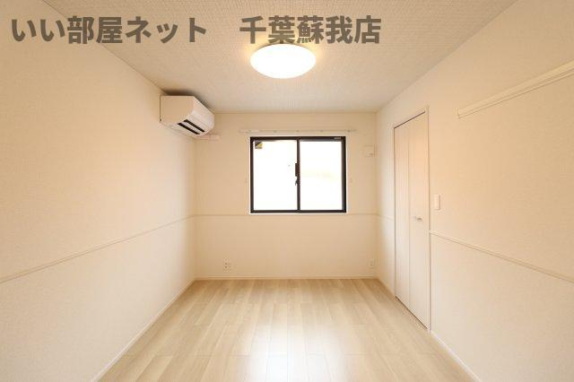 中瀬ロイヤルガーデンの寝室|使い勝手のいい寝室です