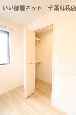 中瀬ロイヤルガーデンの寝室|落ち着いた色調の寝室です