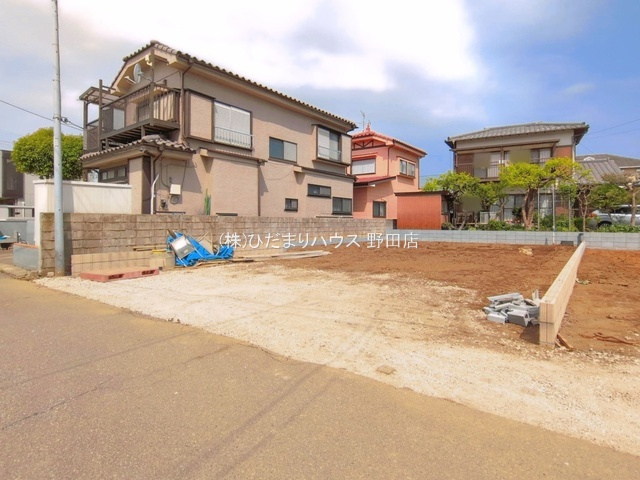 野田市山崎第6　新築戸建　1号棟の前面道路含む現地写真|一方 ： 南 3.82m 公道