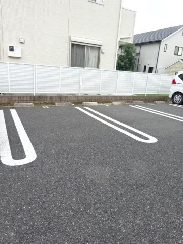 ソル・ファームの駐車場|駐車場に車を止められます