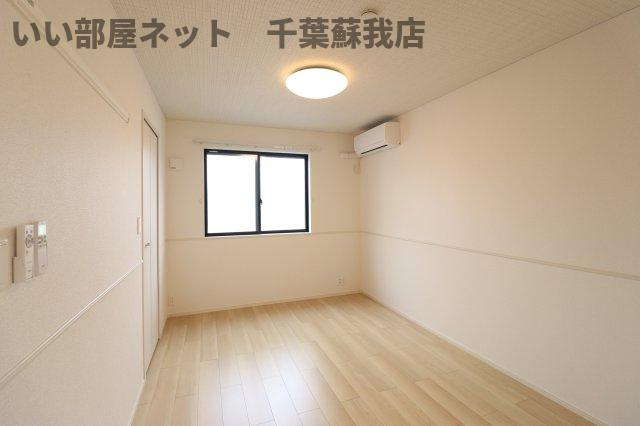 中瀬ロイヤルガーデンの洋室