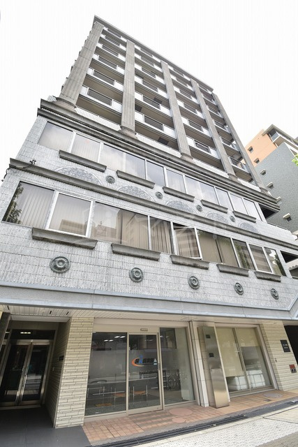 サクシード南森町