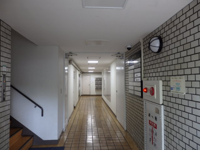 【エントランス】 | ニュー外苑ハイツ