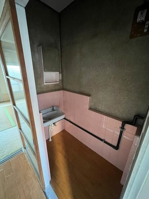 浪漫荘の洗面所