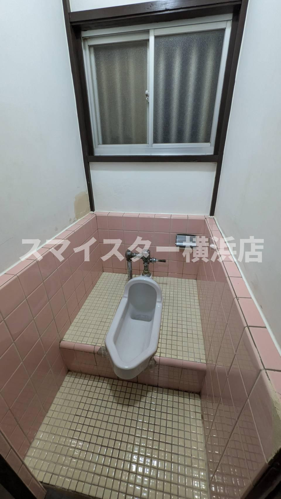横浜市神奈川区上反町１丁目のアパートのトイレ