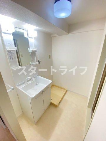 大阪市淀川区木川東１丁目の賃貸マンションの洗面所