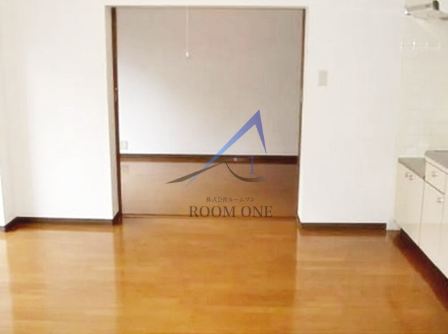ルピナスマンションの居間・リビング|洋室のお部屋です。