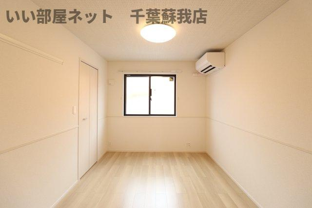中瀬ロイヤルガーデンの寝室|落ち着いて過ごせるお部屋なので、寝室にいかがでしょうか